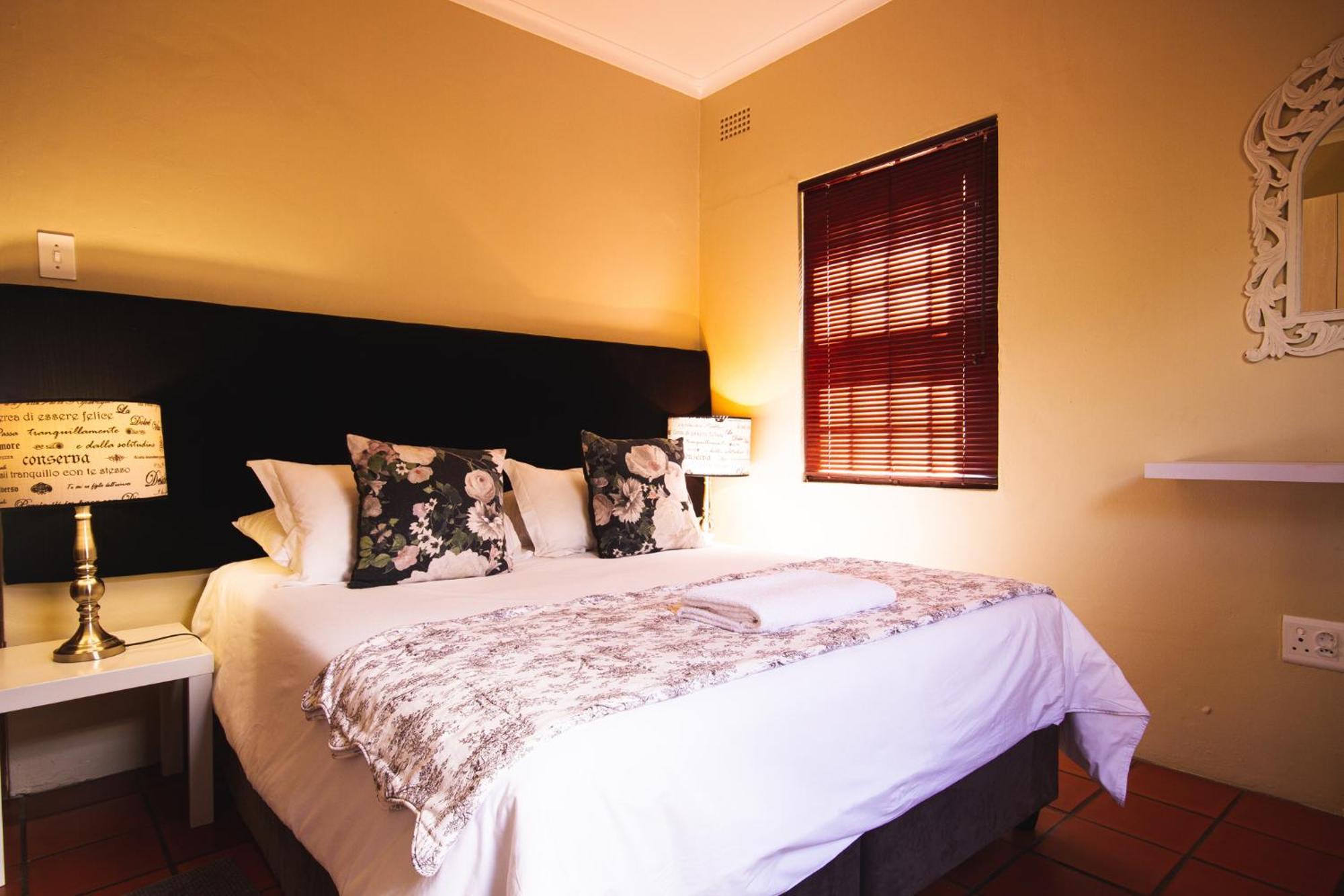 Villa Swellendam Self Catering Extérieur photo